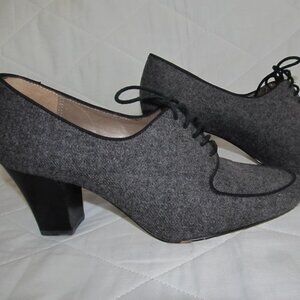 Liz Claiborne NYGray Flannel lace up pumps shoes size 8